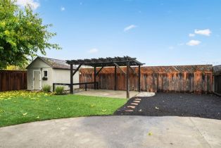 Single Family Residence,  Old Oak road, Windsor, CA 95492 - 38