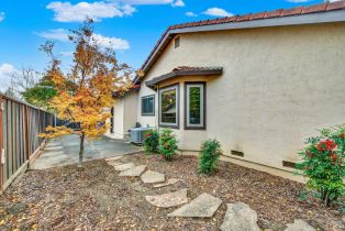 Single Family Residence,  Blue Jay court, Napa, CA 94558 - 54