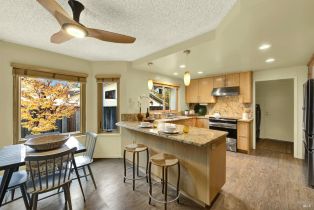 Single Family Residence,  Blue Jay court, Napa, CA 94558 - 5