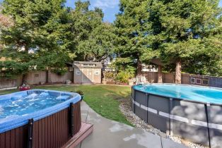 Single Family Residence,  Elsbree lane, Windsor, CA 95492 - 27