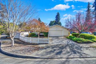 Single Family Residence,  Pueblo avenue, Napa, CA 94558 - 4