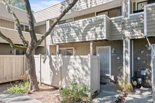 Condominium, 2143 W Steele Ln, Santa Rosa, CA  Santa Rosa, CA 95403