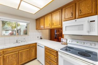 Condominium,  Shady Oak drive, Santa Rosa, CA 95404 - 7