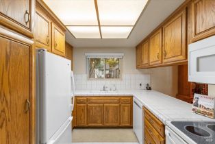 Condominium,  Shady Oak drive, Santa Rosa, CA 95404 - 6