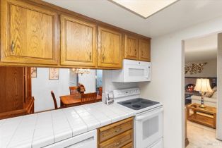 Condominium,  Shady Oak drive, Santa Rosa, CA 95404 - 8