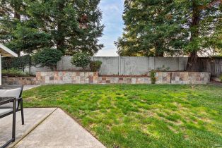 Single Family Residence,  Cottontail way, Windsor, CA 95492 - 32