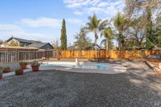 Single Family Residence,  Lazy Creek drive, Windsor, CA 95492 - 25