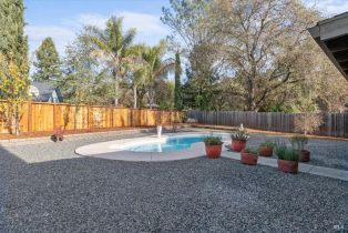 Single Family Residence,  Lazy Creek drive, Windsor, CA 95492 - 29