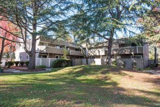 Condominium, 2147 W Steele Ln, Santa Rosa, CA  Santa Rosa, CA 95403