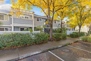 Condominium,  Burt street, Santa Rosa, CA 95407 - 4