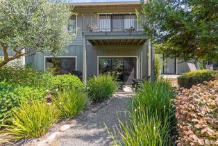 Condominium,  Augusta circle, Napa, CA 94558 - 25