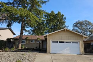 Single Family Residence,  HEAVY court, Santa Rosa, CA 95401 - 2