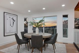 Single Family Residence, Matanzas Creek lane, Santa Rosa, CA 95404 - 4