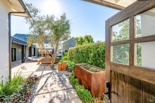 Single Family Residence, Vintners court, Napa, CA 94559 - 3