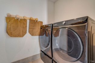 Single Family Residence, Vintners court, Napa, CA 94559 - 20