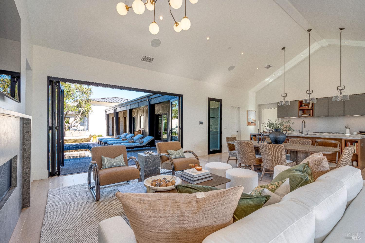 Single Family Residence, Vintners court, Napa, CA 94559 - 1