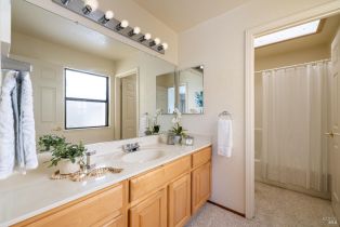 Condominium, Fountain Grove circle, Napa, CA 94558 - 11