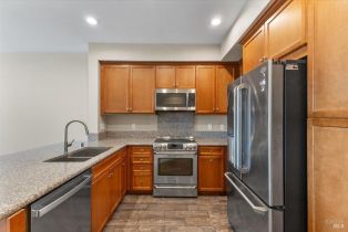 Condominium, Johnson street, Windsor, CA 95492 - 11