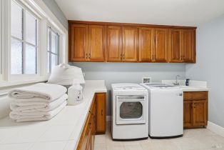 Single Family Residence, Balverne lane, Windsor, CA 95492 - 39