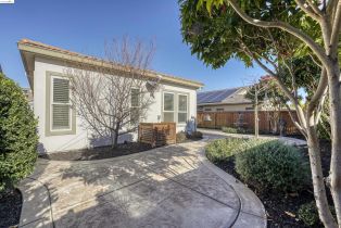 Single Family Residence, 1716 Veneto Ln ln, Brentwood, CA 94513 - 29