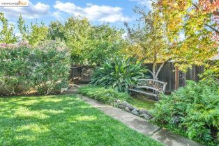 Single Family Residence, 27 Briarwood Ct ct, Brentwood, CA 94513 - 34