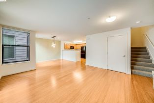 Condominium, 601 Alabama St st, District 10 - Southeast, CA 94110 - 7