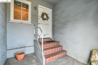 Single Family Residence, 238 Olmstead St st, District 10 - Southeast, CA 94134 - 3