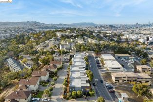 Condominium, 25 Kiska, District 10 - Southeast, CA 94124 - 51