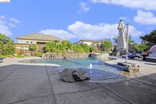 Single Family Residence, 1990 Angels Share Ct ct, Brentwood, CA 94513 - 35