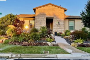 Single Family Residence, 1990 Angels Share Ct ct, Brentwood, CA 94513 - 55