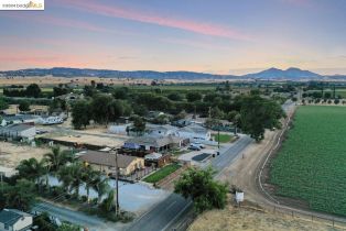 Single Family Residence, 3400 Concord ave, Brentwood, CA 94513 - 52