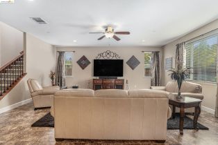 Single Family Residence, 698 Monte Verde Ln ln, Brentwood, CA 94513 - 10