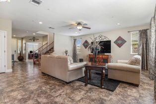 Single Family Residence, 698 Monte Verde Ln ln, Brentwood, CA 94513 - 13