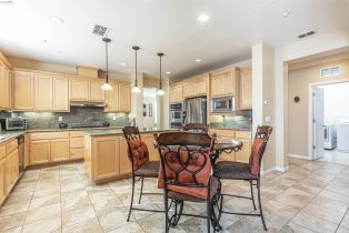 Single Family Residence, 2308 WINDY SPRINGS LANE ln, Brentwood, CA 94513 - 8