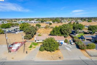 Single Family Residence, 8424 Lone Tree, Brentwood, CA 94513 - 31