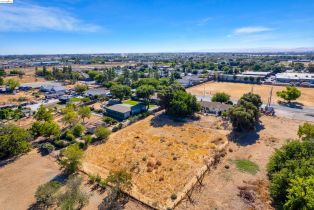 Single Family Residence, 8424 Lone Tree, Brentwood, CA 94513 - 35