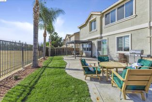 Single Family Residence, 1932 Las Colinas Dr dr, Brentwood, CA 94513 - 37