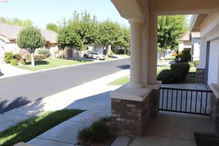 Single Family Residence, 1040 Bismarck ter, Brentwood, CA 94513 - 14