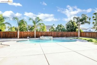 Single Family Residence, 2270 Malibu Ct ct, Brentwood, CA 94513 - 31