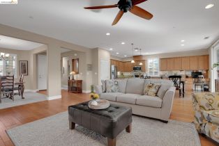 Single Family Residence, 1057 Coriander dr, Brentwood, CA 94513 - 14