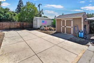 Single Family Residence, 735 Griffith ln, Brentwood, CA 94513 - 40