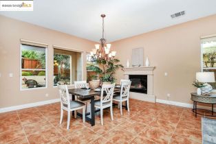 Single Family Residence, 1516 Symphony cir, Brentwood, CA 94513 - 8