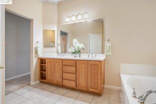 Single Family Residence, 441 Stephens Dr dr, Brentwood, CA 94513 - 14