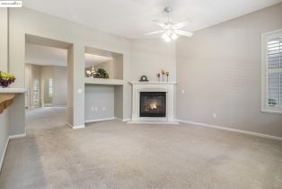 Single Family Residence, 441 Stephens Dr dr, Brentwood, CA 94513 - 4
