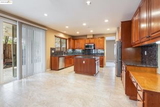 Single Family Residence, 370 Dante Ct ct, Brentwood, CA 94513 - 12