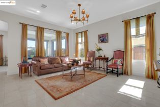 Single Family Residence, 1577 Chianti ln, Brentwood, CA 94513 - 15