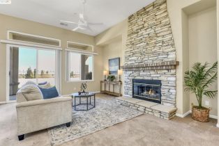 Single Family Residence, 1020 Bismarck Ter ter, Brentwood, CA 94513 - 10