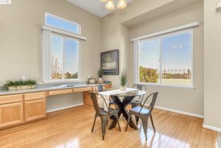 Single Family Residence, 1020 Bismarck Ter ter, Brentwood, CA 94513 - 13