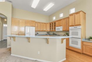 Single Family Residence, 1020 Bismarck Ter ter, Brentwood, CA 94513 - 14
