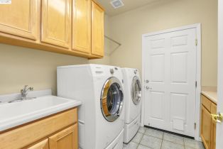 Single Family Residence, 1020 Bismarck Ter ter, Brentwood, CA 94513 - 20